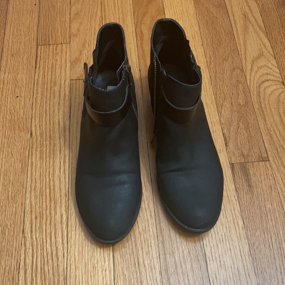 Madden girl black booties ❤️ - Picture 2 of 6